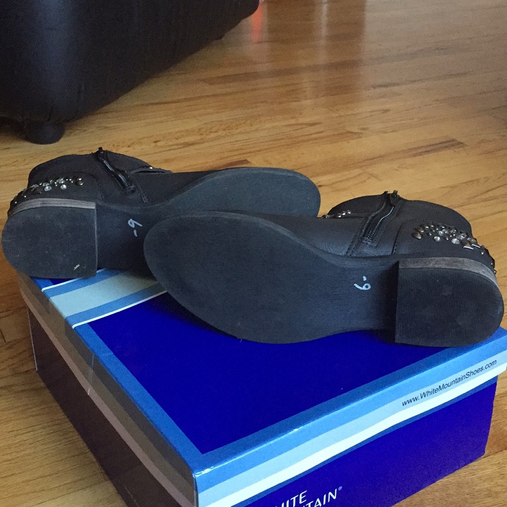 Booties - Picture 6 of 6